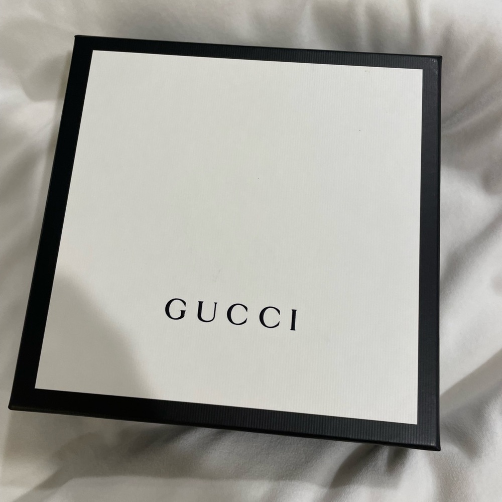 Gucci belt. Worn a couple of times. Made an extra hole!